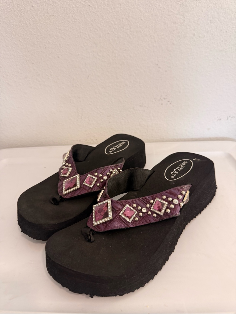 Purple Embellished Leather Strap Platform Flip-Flops